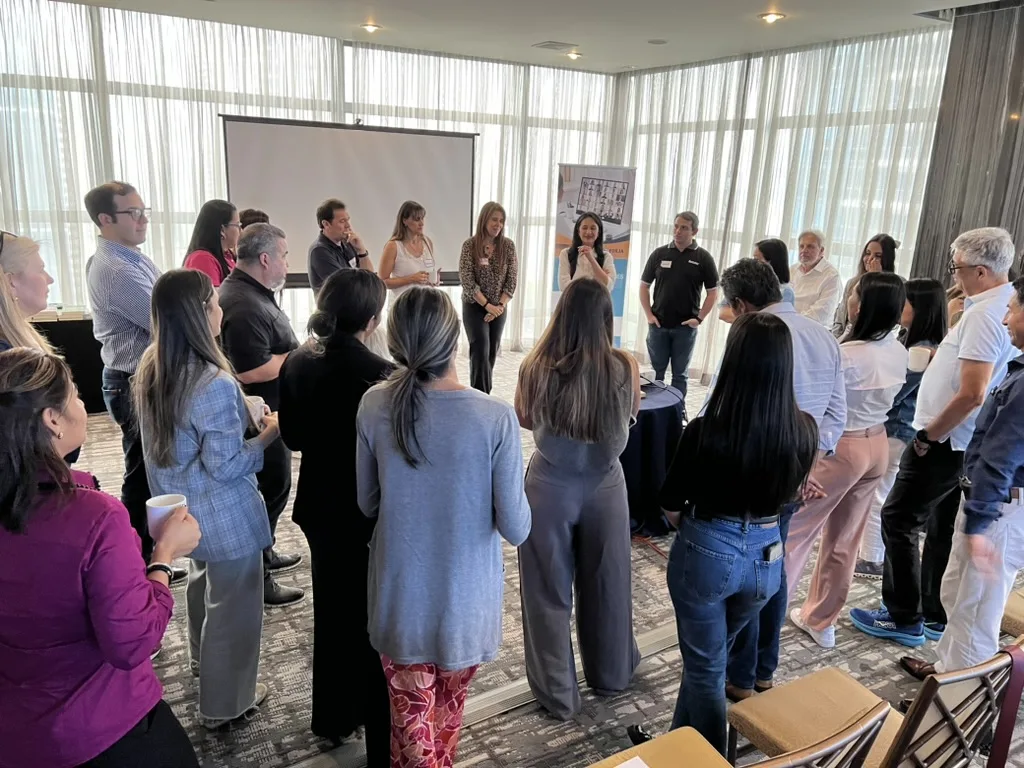 Participantes y sesión de Mentoría Ejecutiva